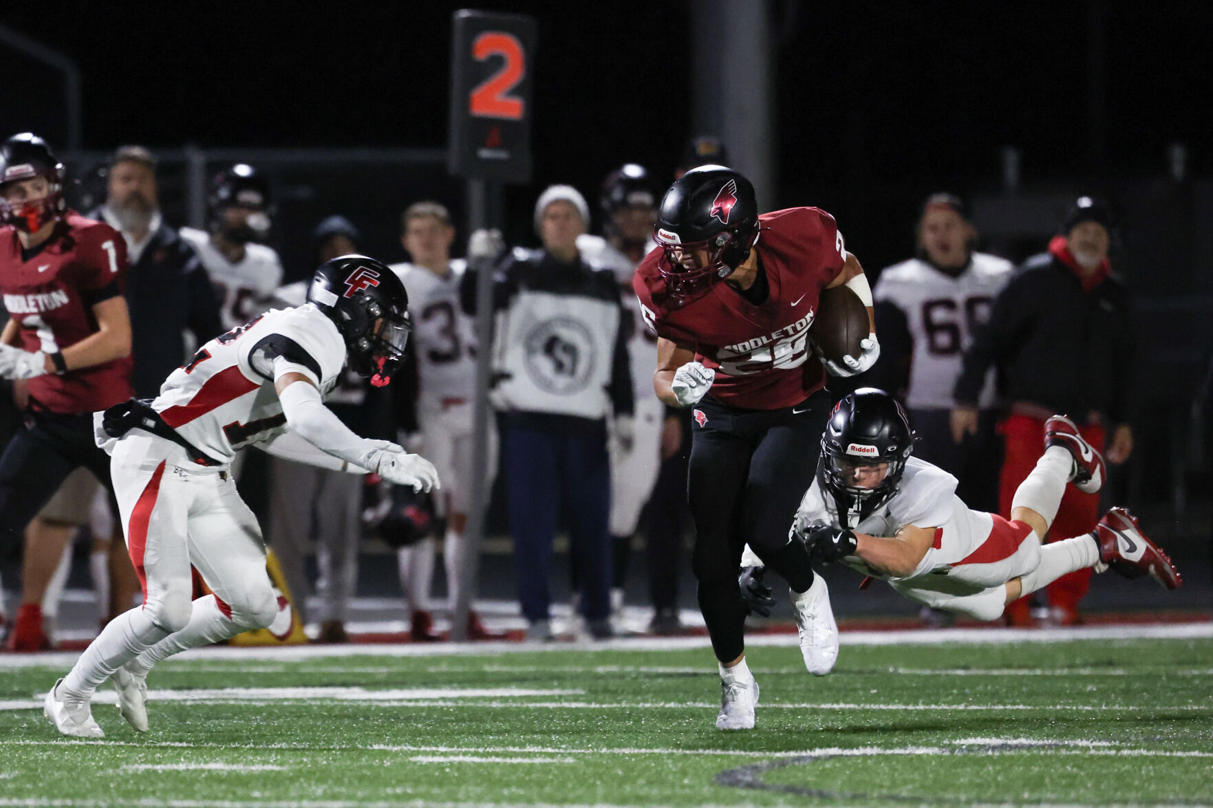 102524-wsj-sports-middleton-chippewa0146